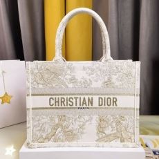 Christian Dior Shopping Bags